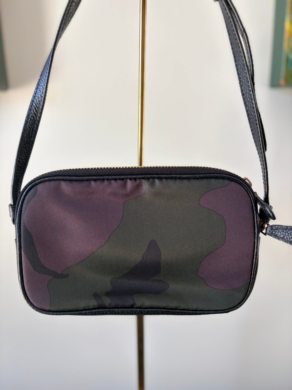 VVA333 - 2017 F14409 Coach North South Camera Bag - Durable Camo Print Nylon Crossbody - Image 2
