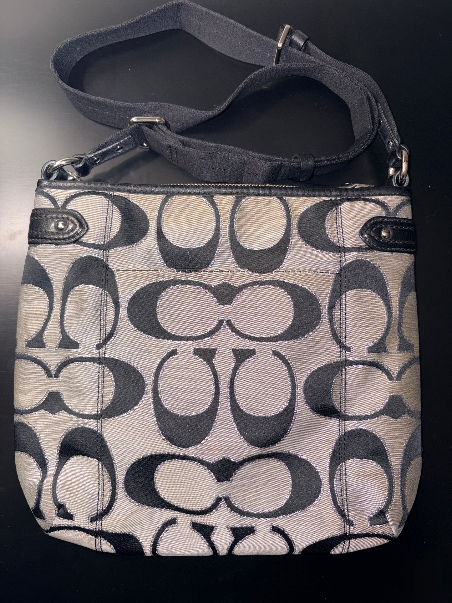 Coach 2014 F23913 Daisy Shoulder Bag Crossbody Signature Gray Black Silver - Image 2