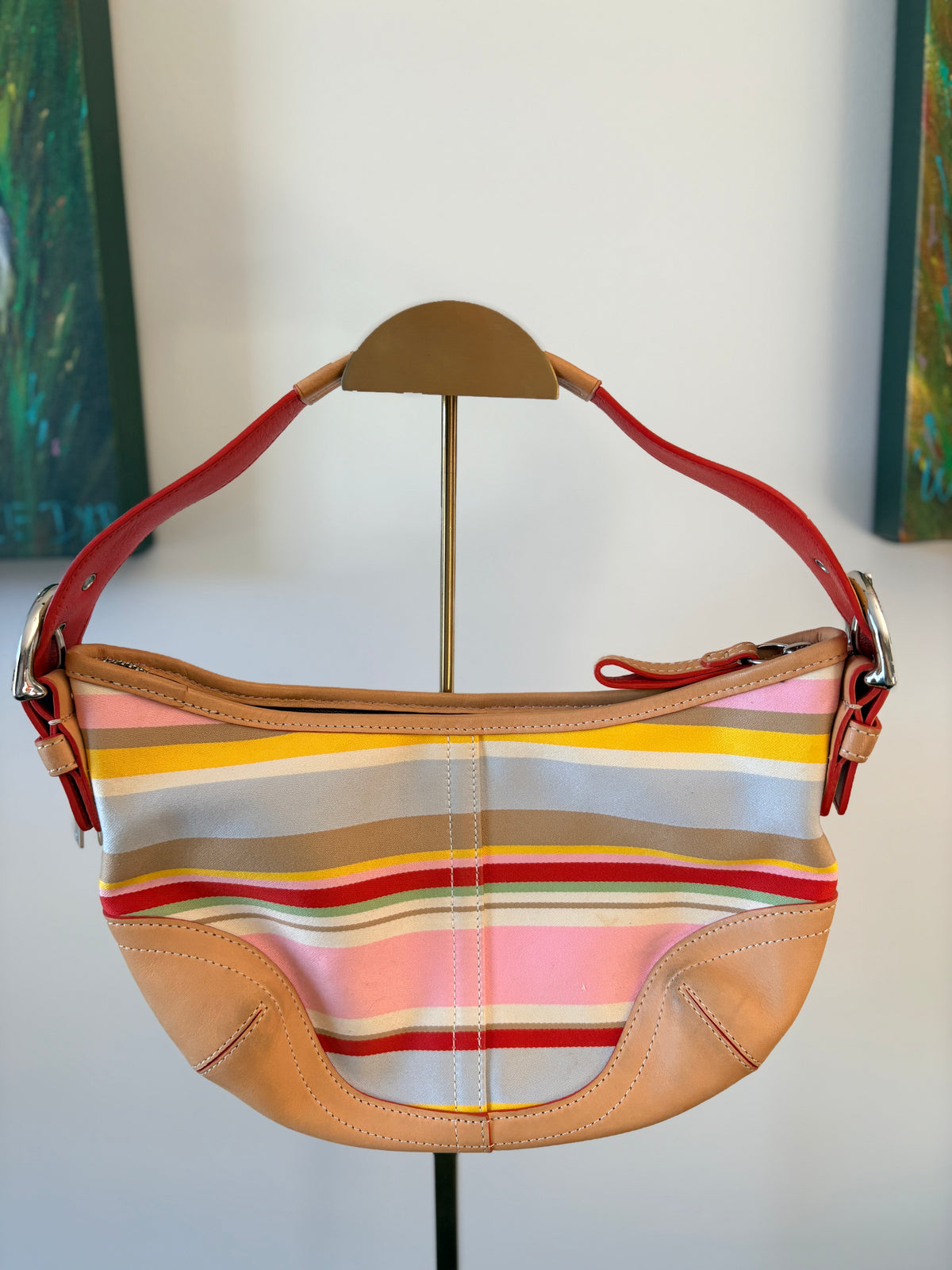 VVA259 -Hamptons Hobo Bag - Multi-Stripe Canvas With Daisy Charm - Image 2