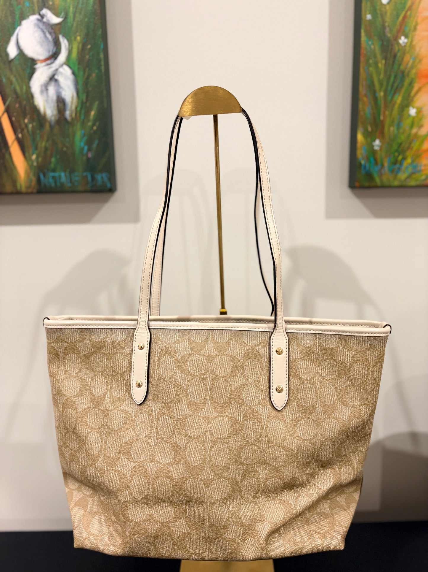 Coach 2017 F58292 City Tote - Signature Canvas Beige and Creme - Image 2